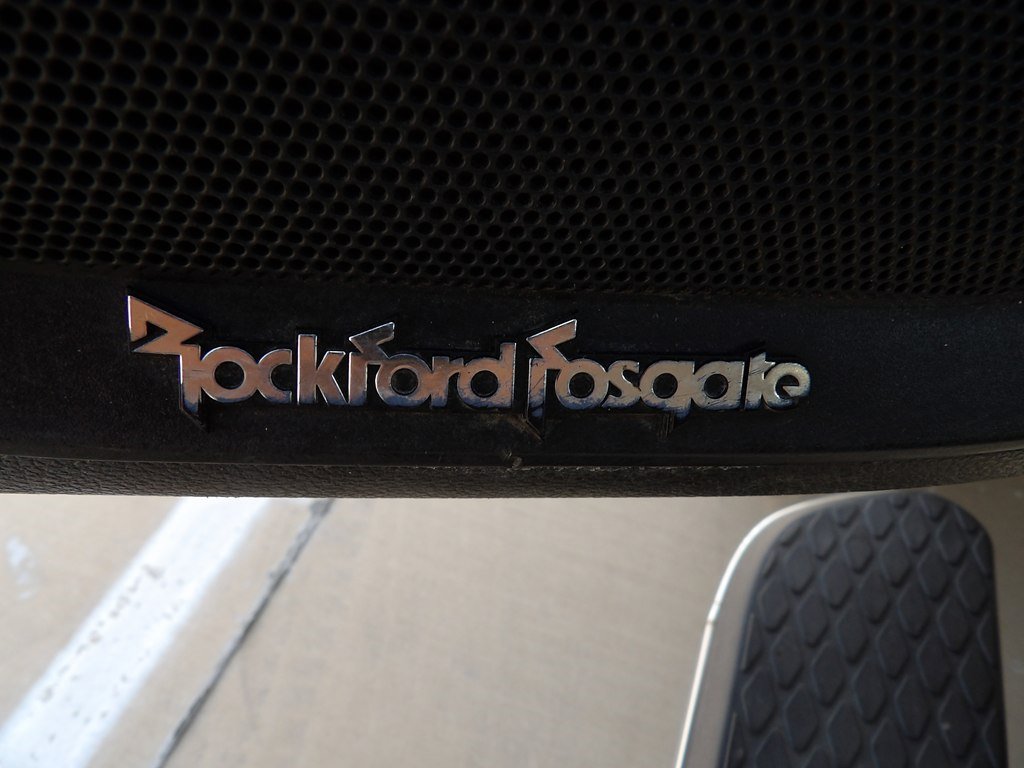 Used 2017 Nissan Titan SL w/ Chrome Package image 11