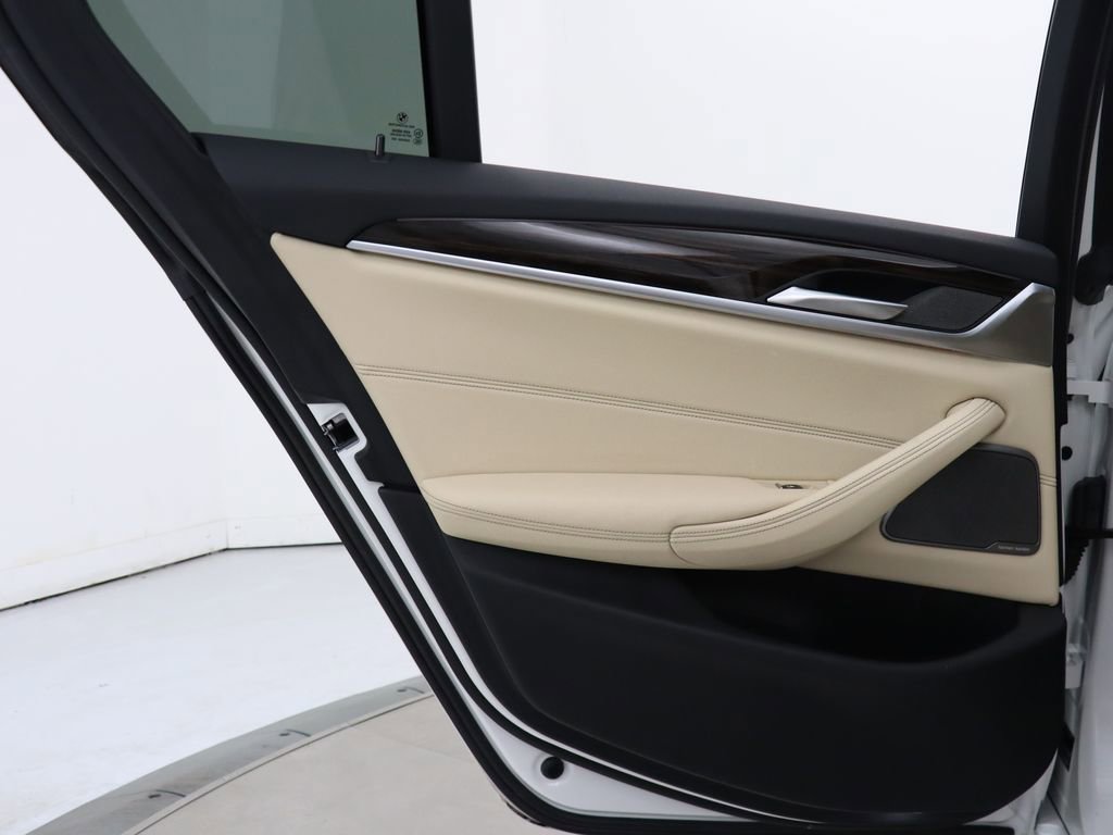 Used 2021 BMW 530i w/ Premium Package RWD image 40