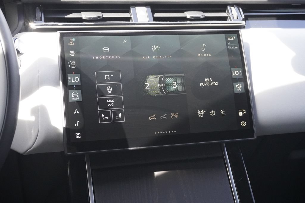Used 2026 Land Rover Range Rover Velar Dynamic SE AWD/4WD image 15