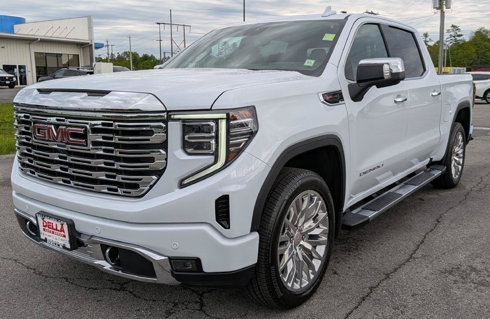 New 2026 GMC Sierra 1500 Denali w/ Technology Package AWD/4WD image 4