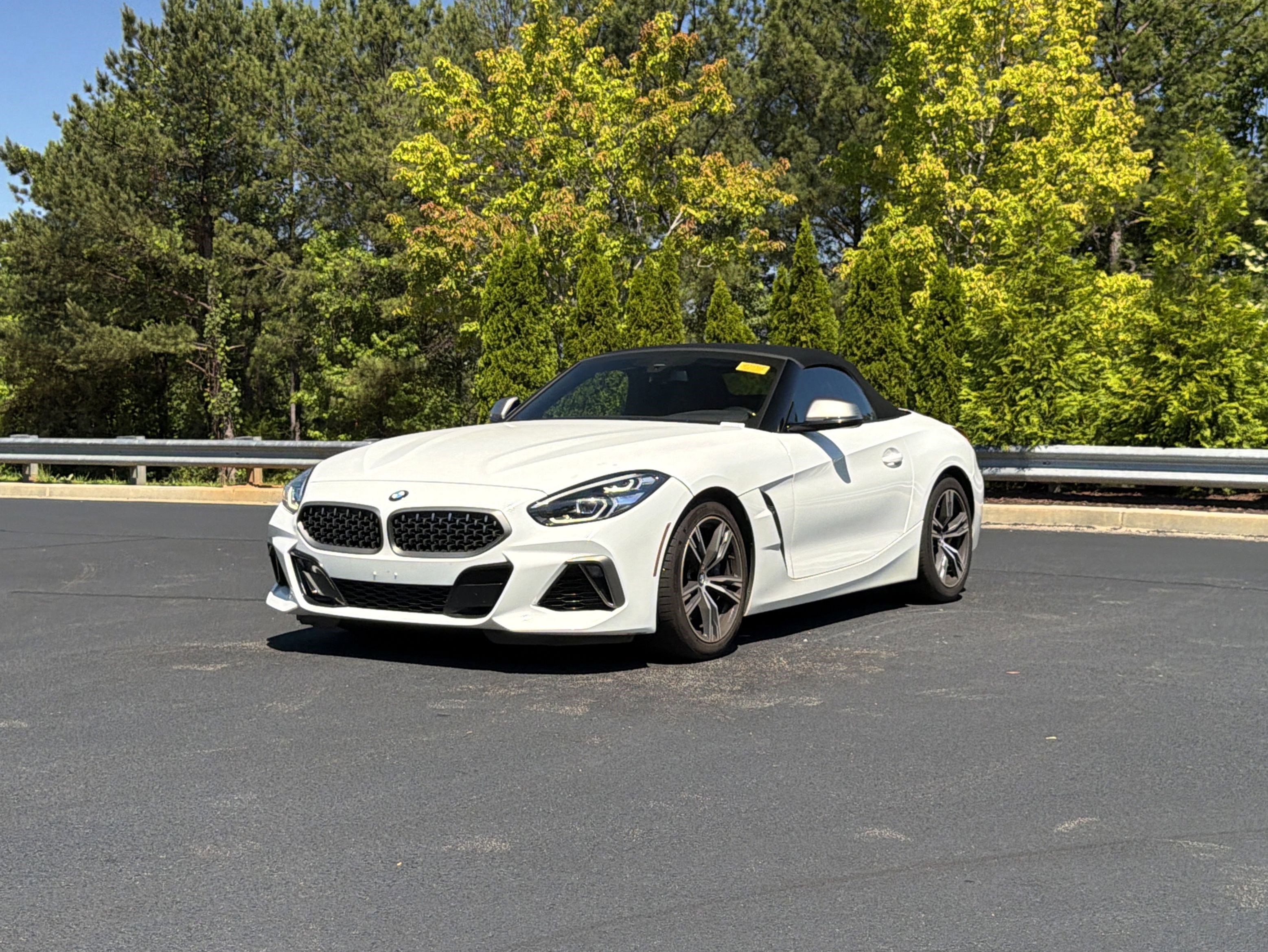 Used 2022 BMW Z4 M40i RWD image 9