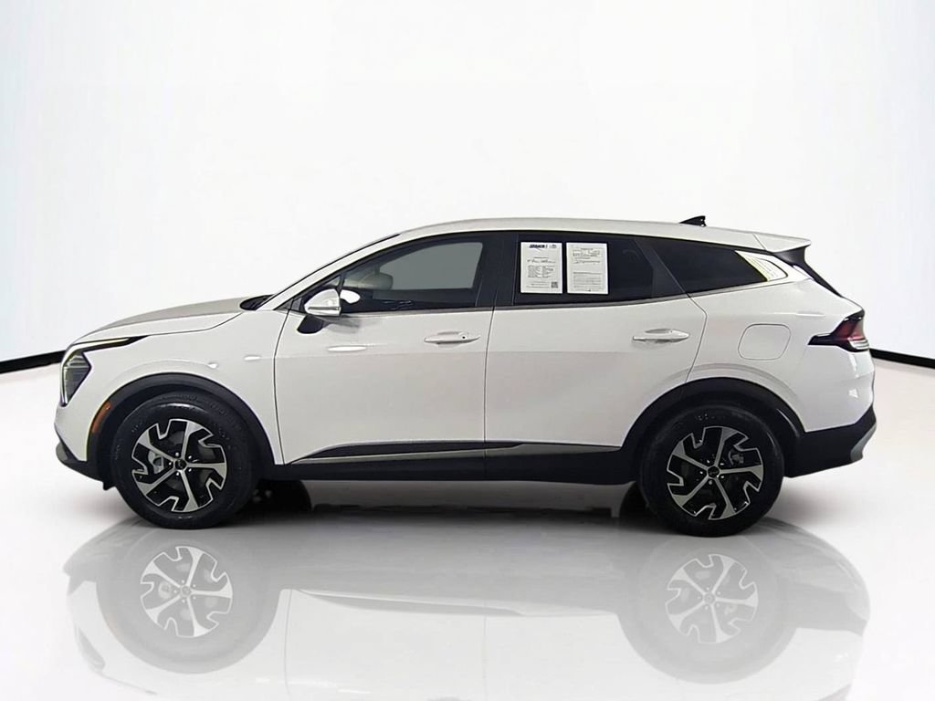 Used 2025 Kia Sportage EX FWD image 8