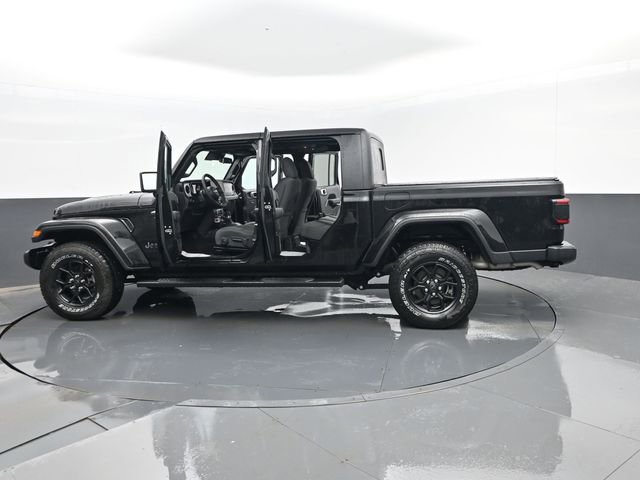 Used 2024 Jeep Gladiator Willys image 29