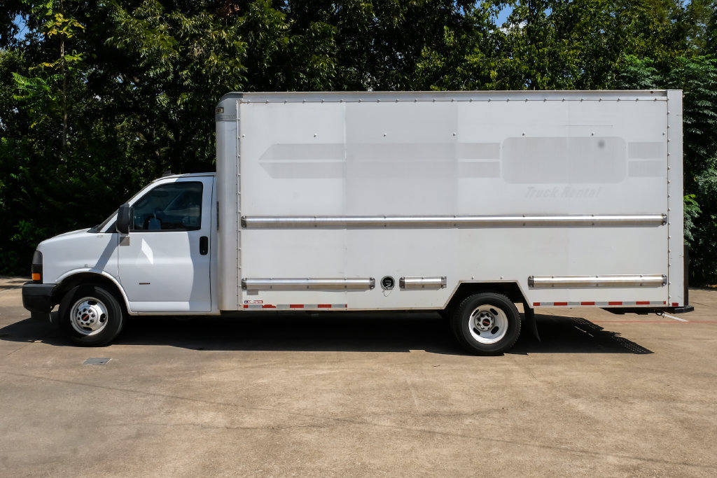 Used 2021 GMC Savana 3500 Extended w/ Power Convenience Package RWD image 8