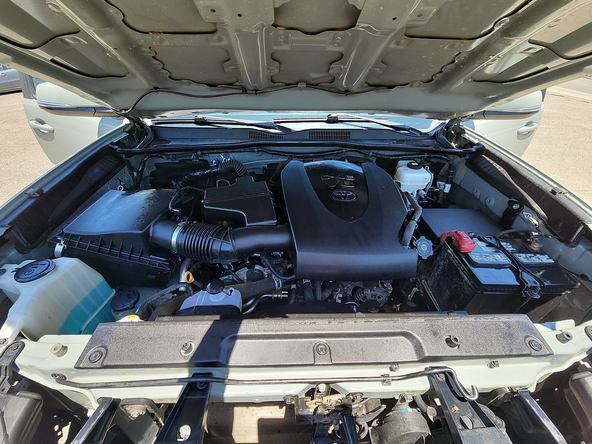 Used 2023 Toyota Tacoma TRD Off-Road AWD/4WD image 17