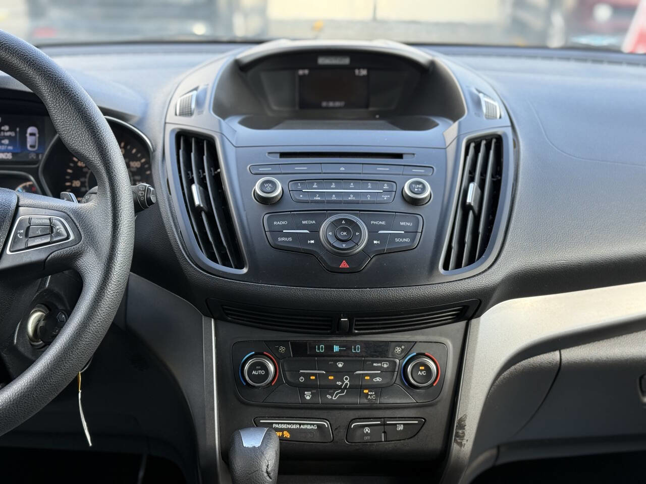 Used 2017 Ford Escape SE FWD image 17