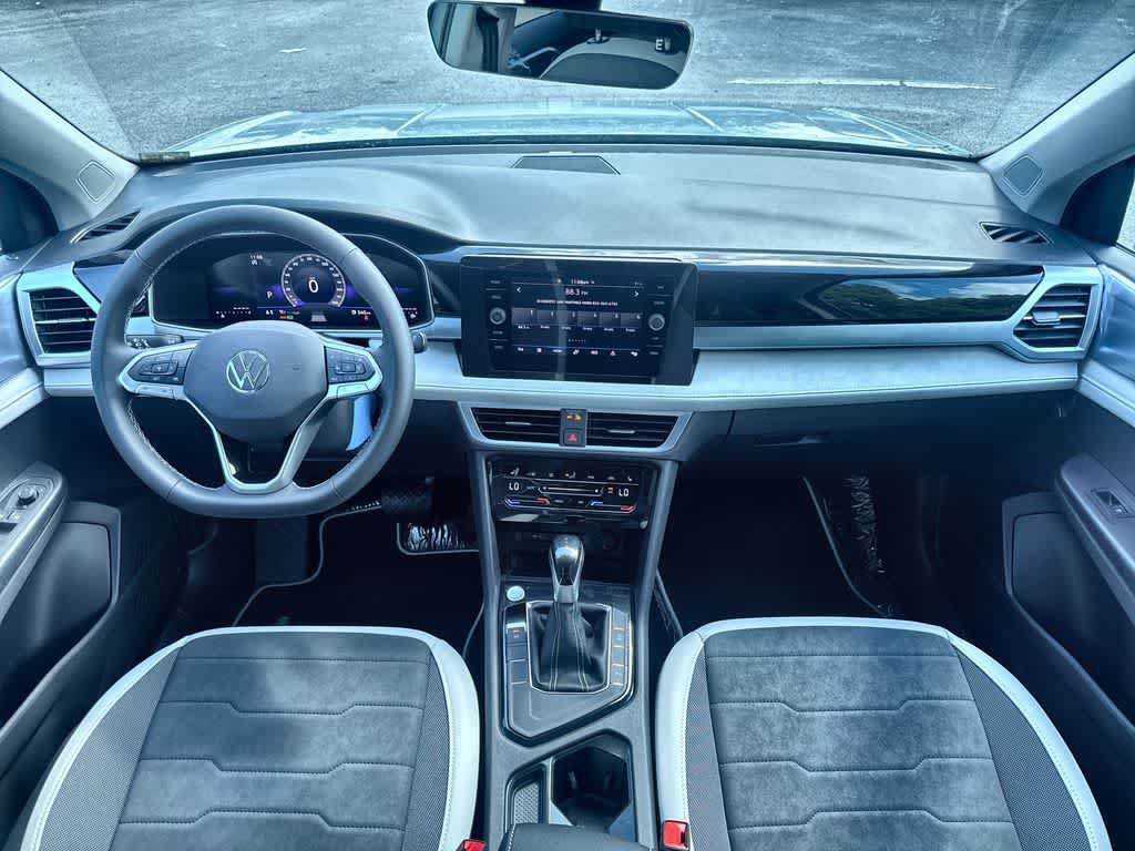 New 2026 Volkswagen Taos SE FWD image 24