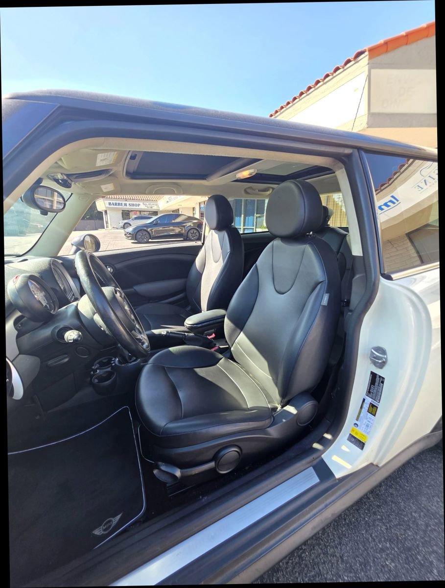 Used 2012 MINI Cooper Hardtop image 12