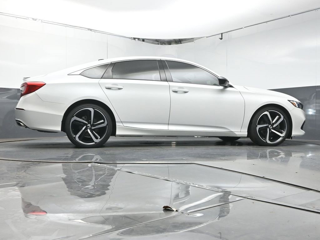 Used 2022 Honda Accord Sport image 35