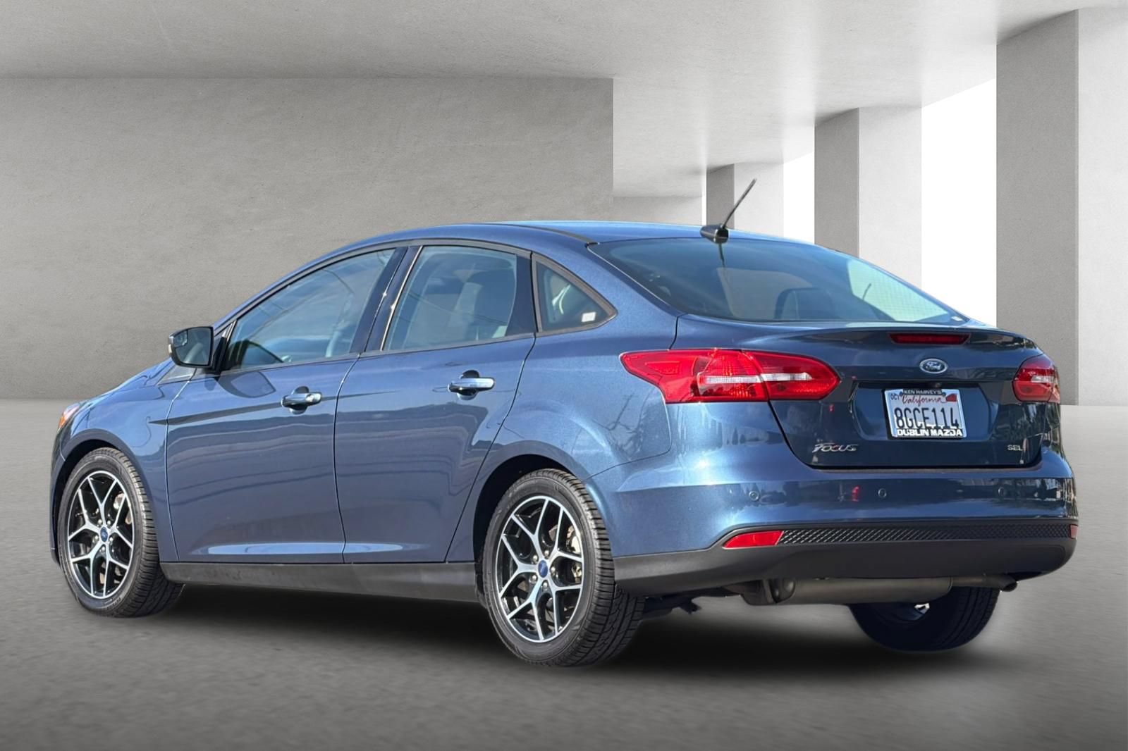 Used 2018 Ford Focus SEL FWD image 6