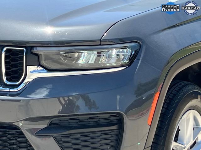 Certified 2025 Jeep Grand Cherokee Laredo X image 4