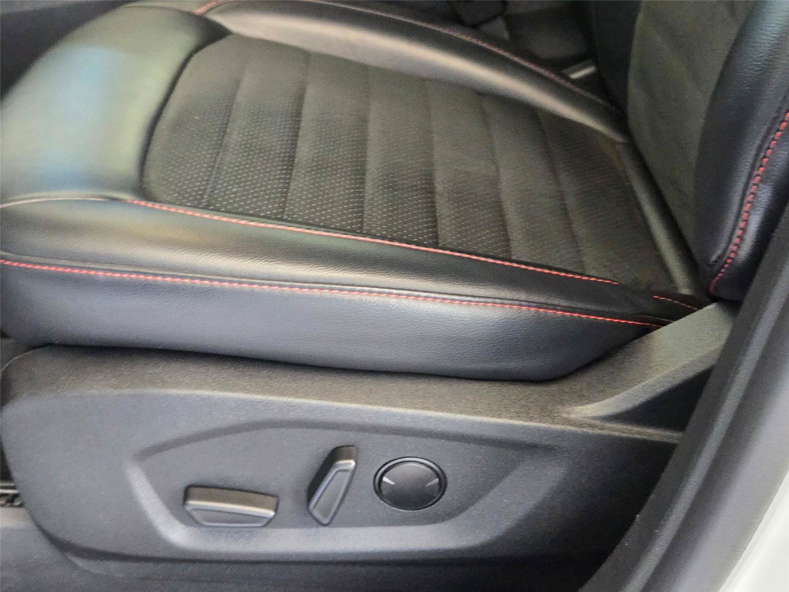 Used 2023 Ford Edge ST-Line AWD/4WD image 24