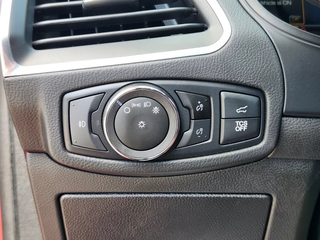 Used 2023 Ford Edge Titanium w/ Cargo Accessory Package AWD/4WD image 23