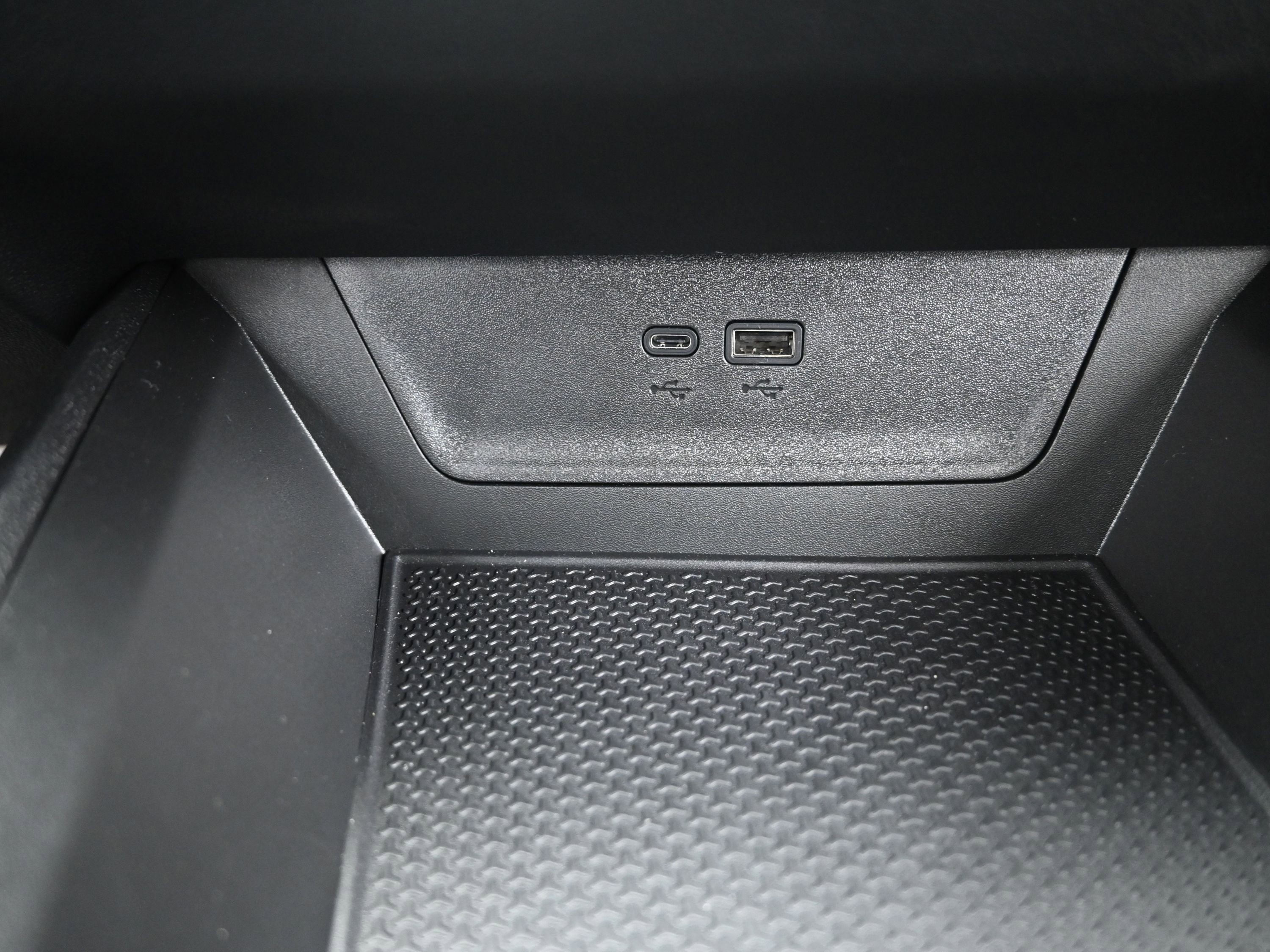 Used 2026 Chevrolet Equinox ACTIV w/ LPO, Floor Liner Package image 22