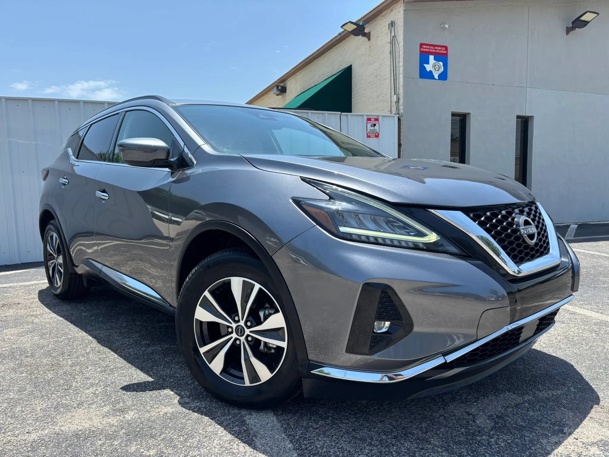 Used 2023 Nissan Murano SV AWD/4WD image 9