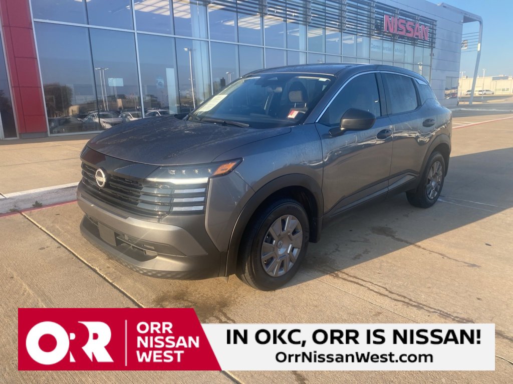 Used 2025 Nissan Kicks S image 1