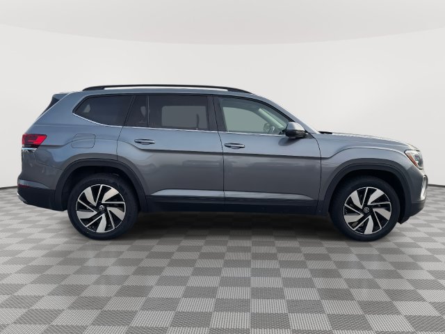 Used 2024 Volkswagen Atlas SE AWD/4WD image 5