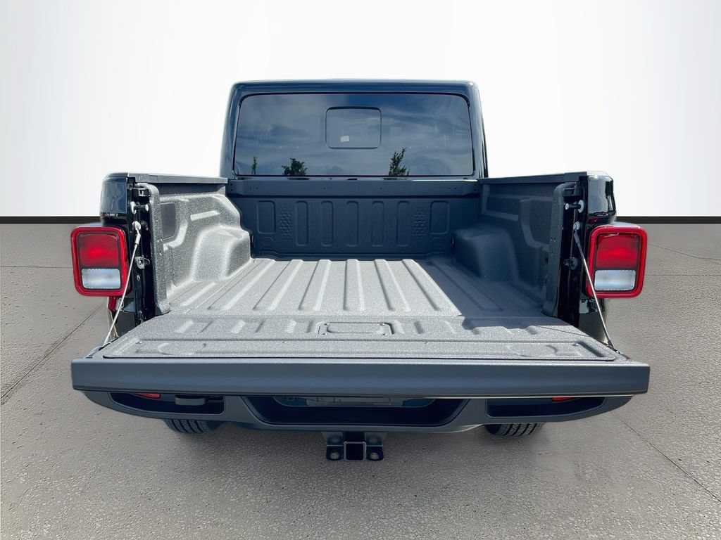 New 2026 Jeep Gladiator Sport AWD/4WD image 24