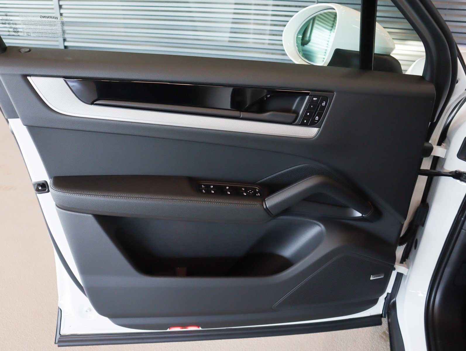 New 2026 Porsche Cayenne image 25