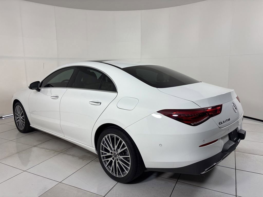 Used 2023 Mercedes-Benz CLA 250 image 3