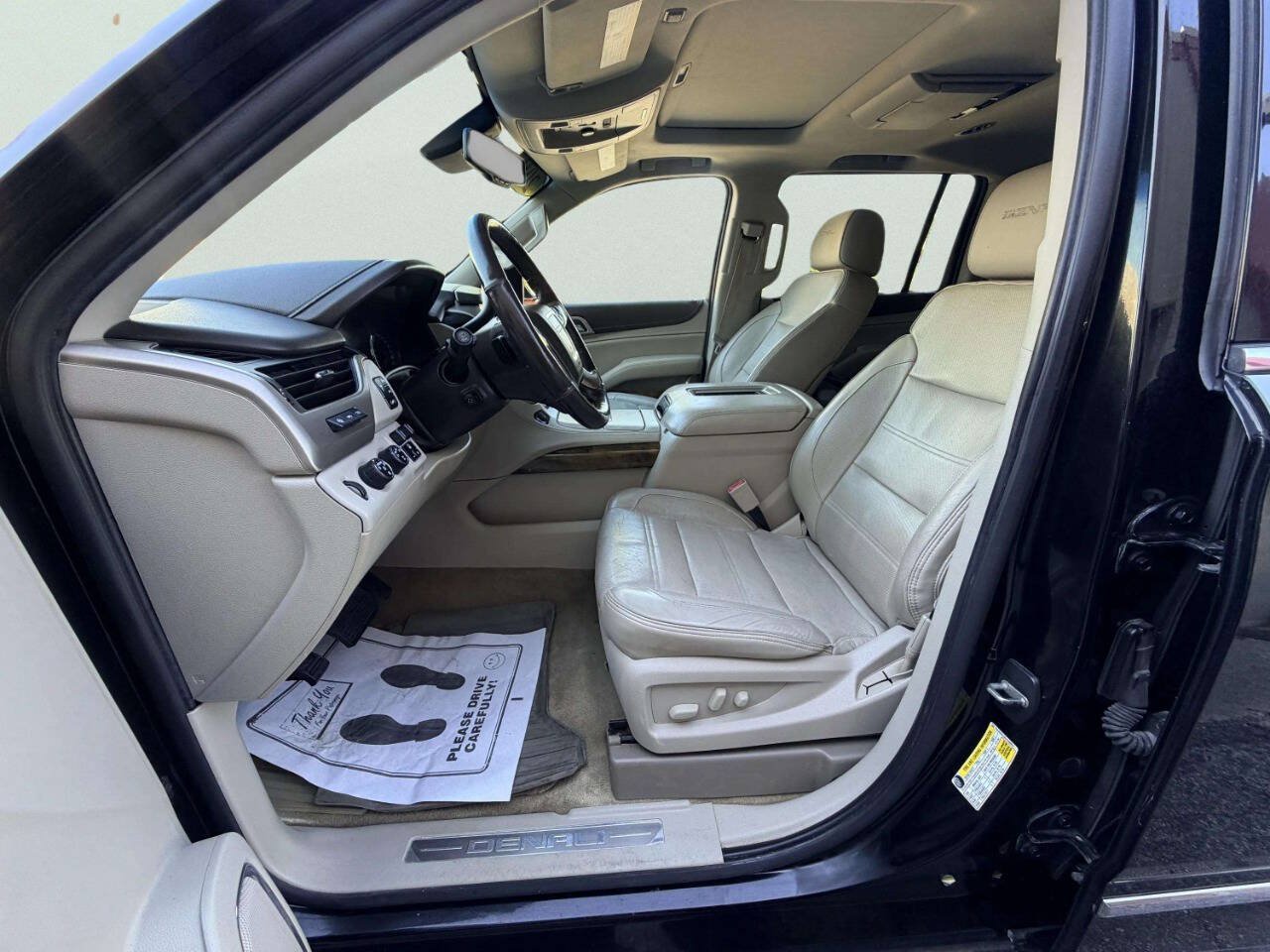 Used 2016 GMC Yukon XL Denali w/ Open Road Package AWD/4WD image 24