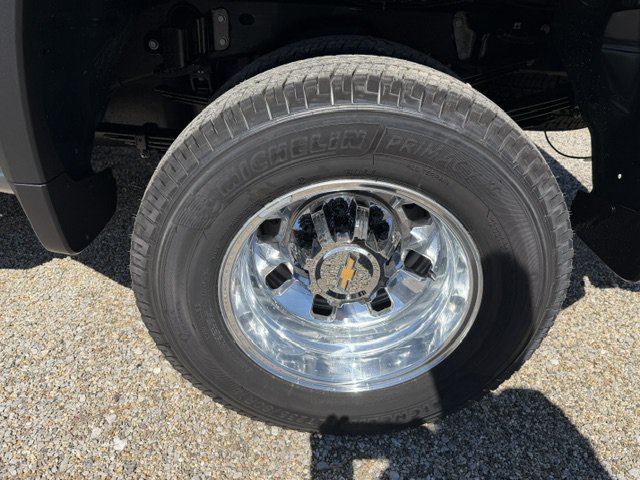 New 2026 Chevrolet Silverado 3500 LT w/ All Star Edition AWD/4WD image 10