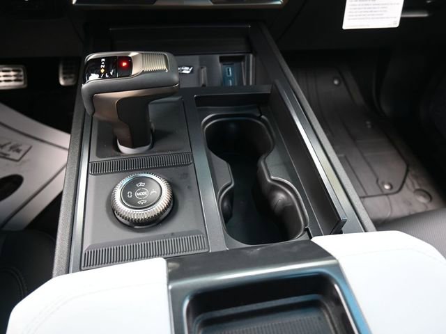 Used 2024 GMC Hummer EV 3X w/ LPO, Illumination Package image 11