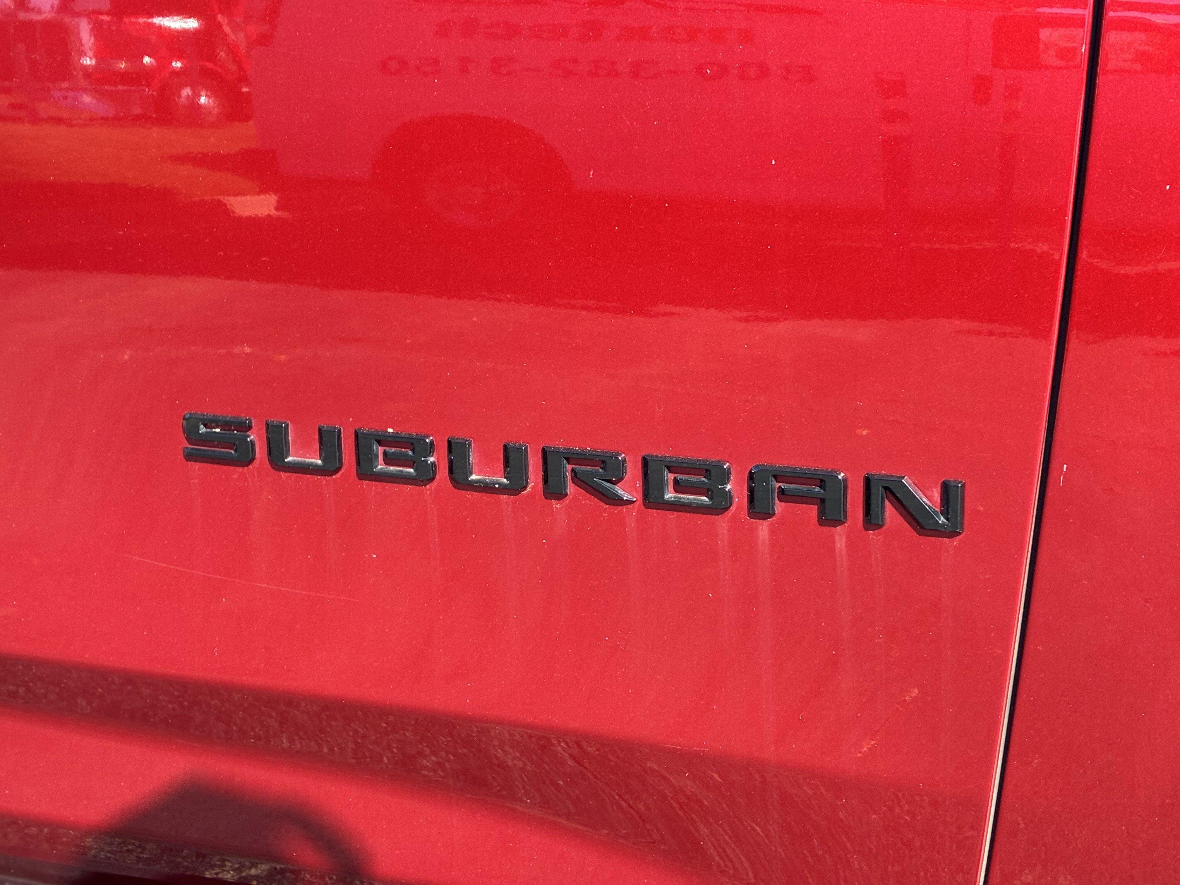 Used 2022 Chevrolet Suburban RST w/ Luxury Package AWD/4WD image 7