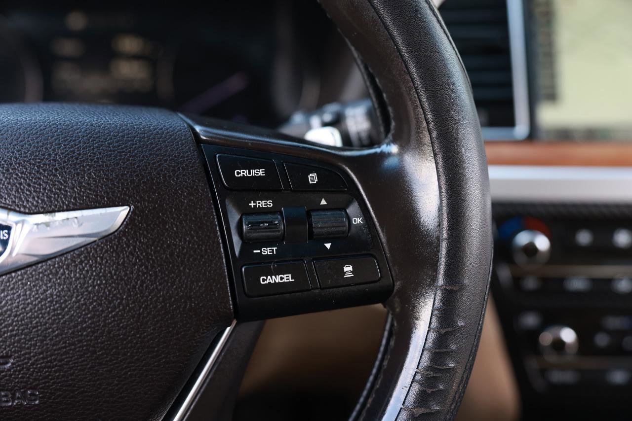 Used 2015 Hyundai Genesis 3.8 w/ Option Group 04 image 28