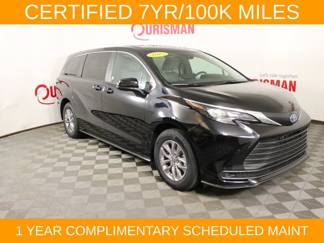 Used 2025 Toyota Sienna LE FWD image 17