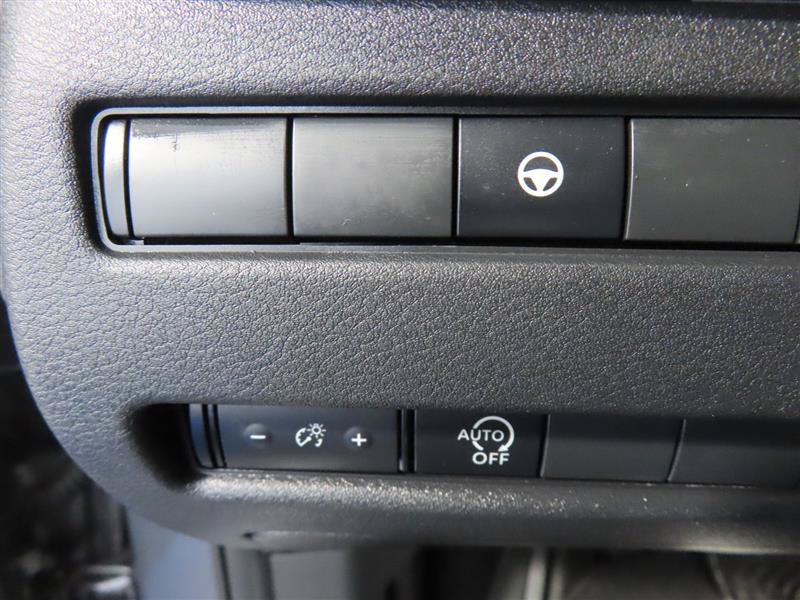 Used 2023 Nissan Rogue SV AWD/4WD image 17