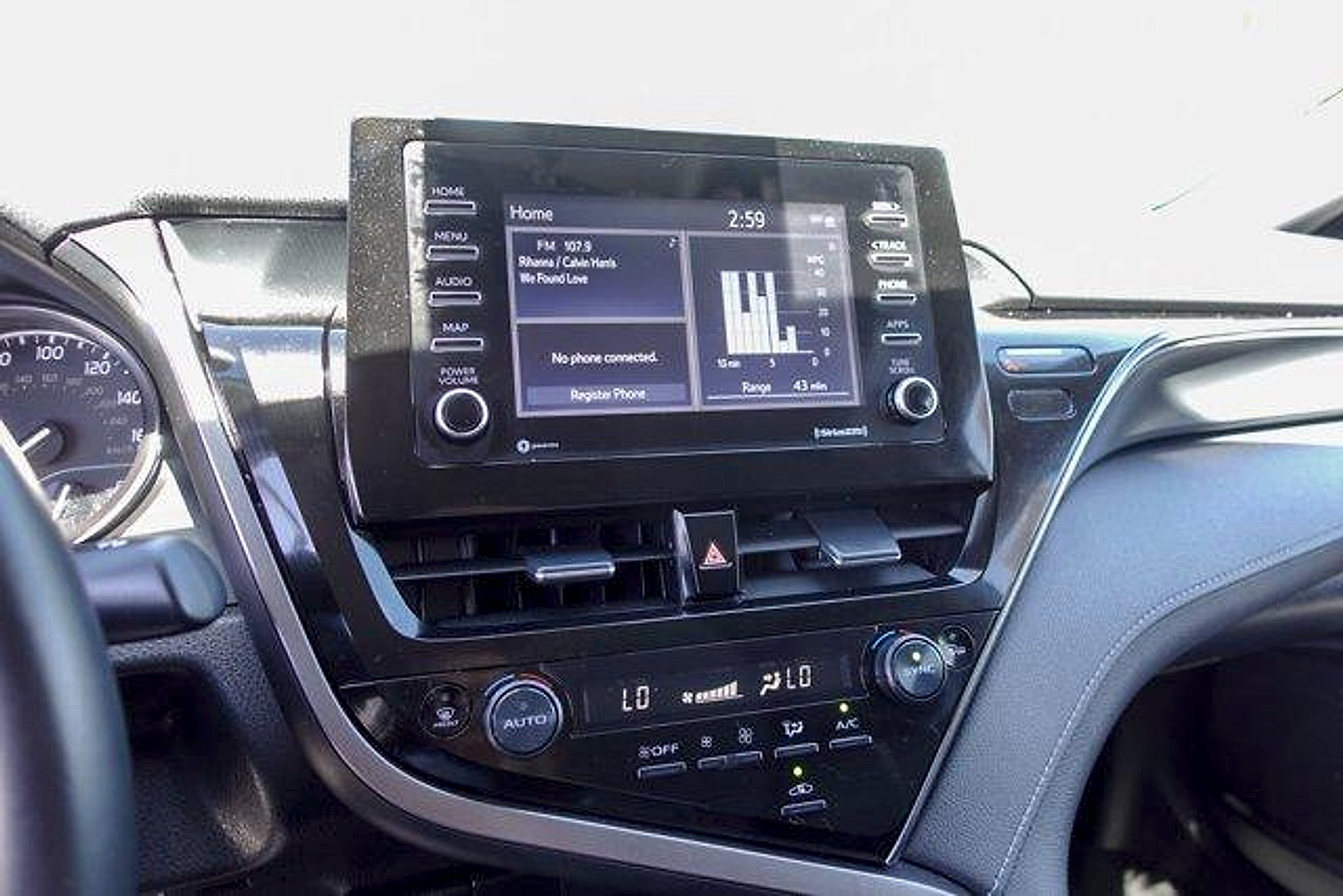 Used 2023 Toyota Camry SE FWD image 17