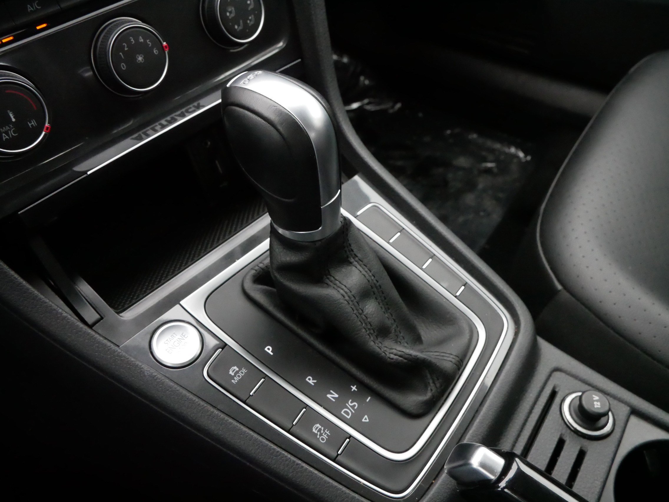 Used 2018 Volkswagen Golf Alltrack SE image 24