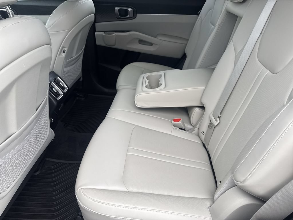 Used 2024 Kia Sorento S w/ Panoramic Sunroof Package AWD/4WD image 31