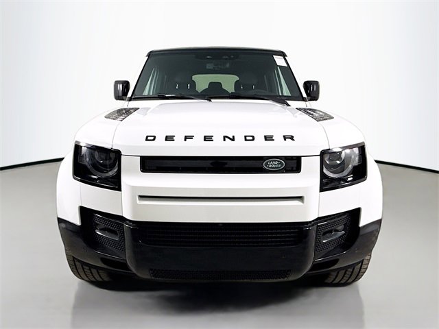 Certified 2025 Land Rover Defender 110 V8 image 2