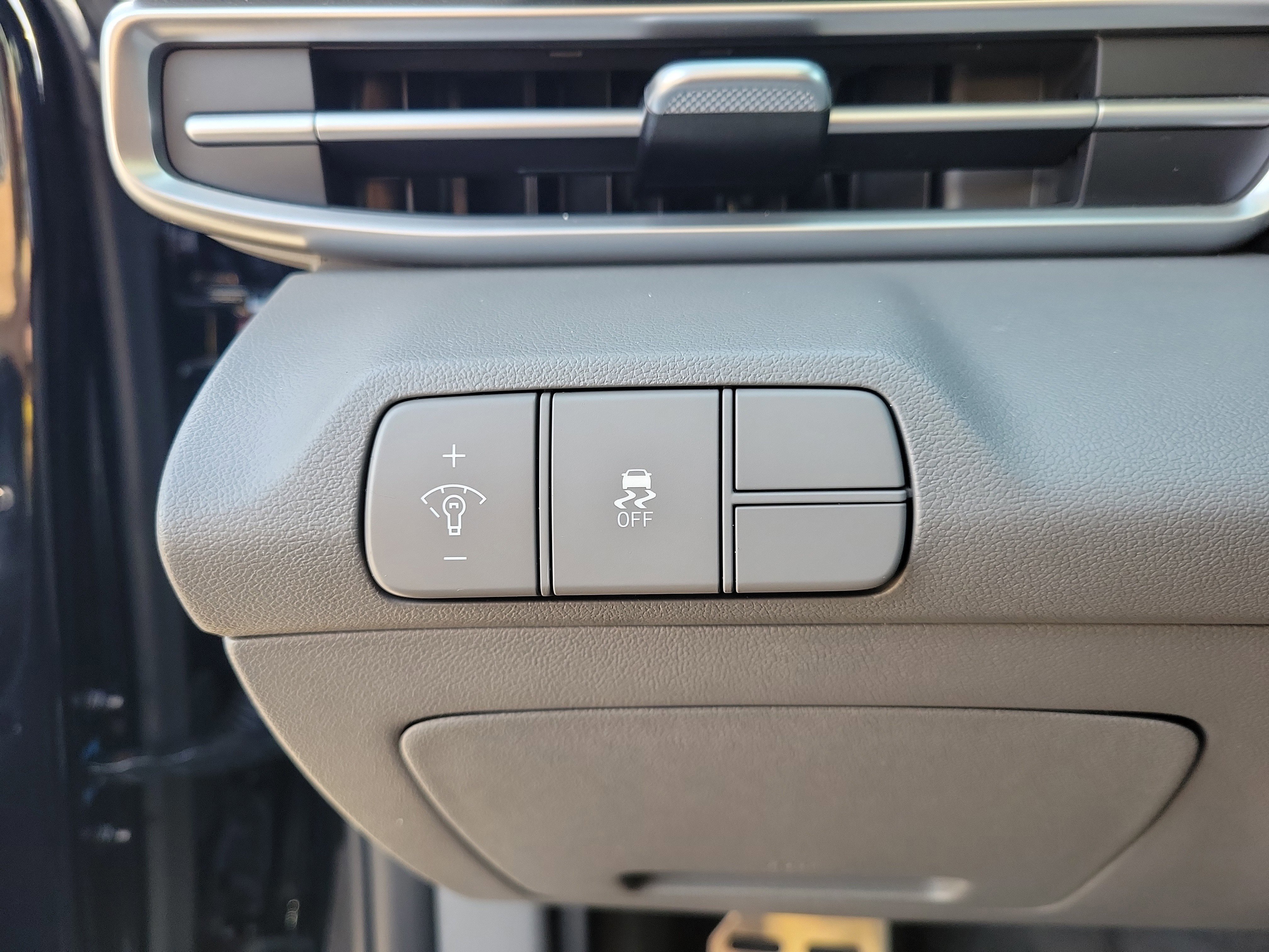 Used 2025 Hyundai Elantra Sport image 20