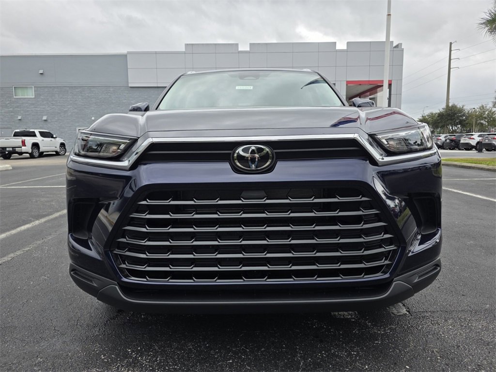 New 2026 Toyota Grand Highlander XLE image 2