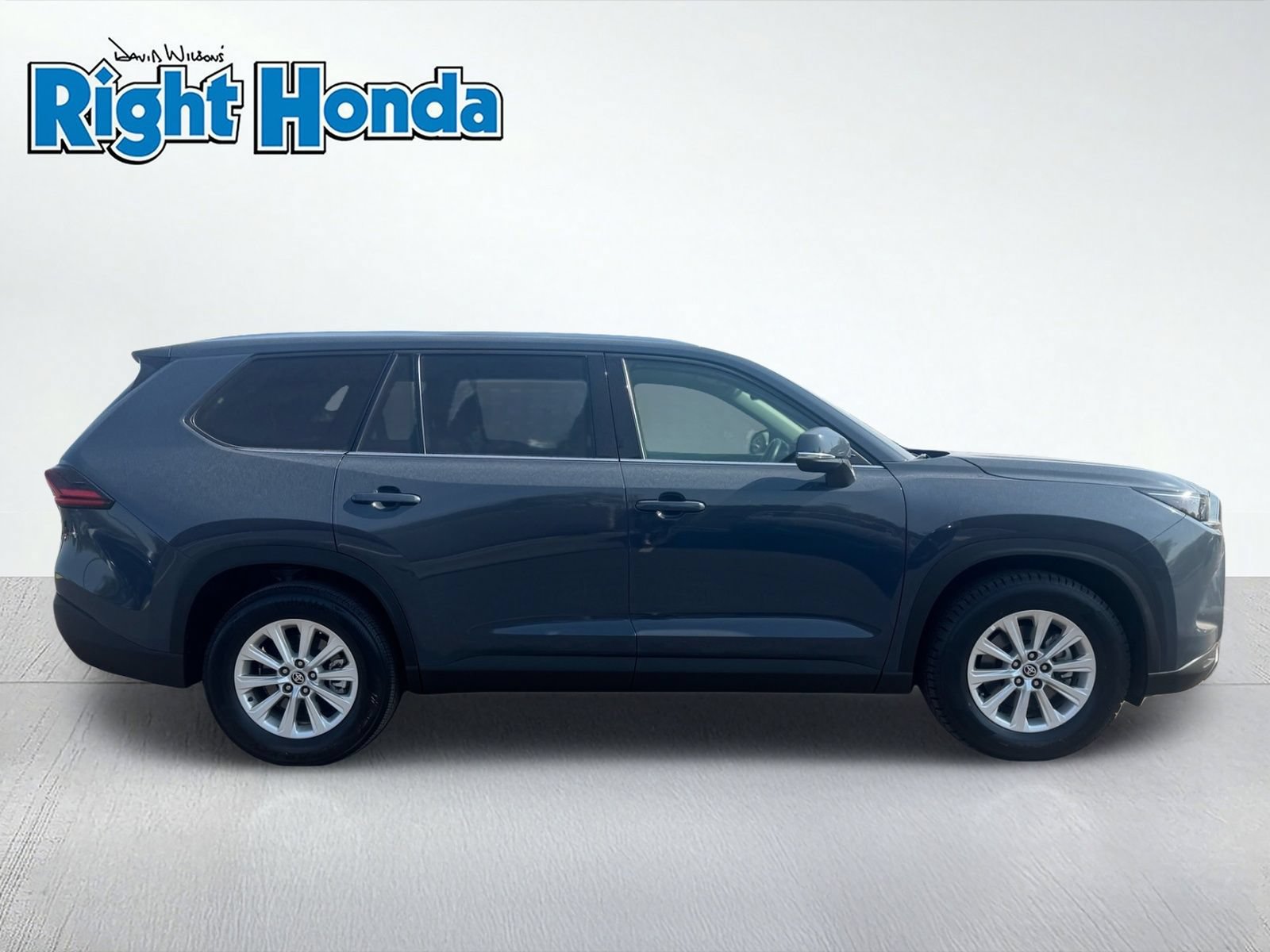 Used 2025 Toyota Grand Highlander AWD image 8
