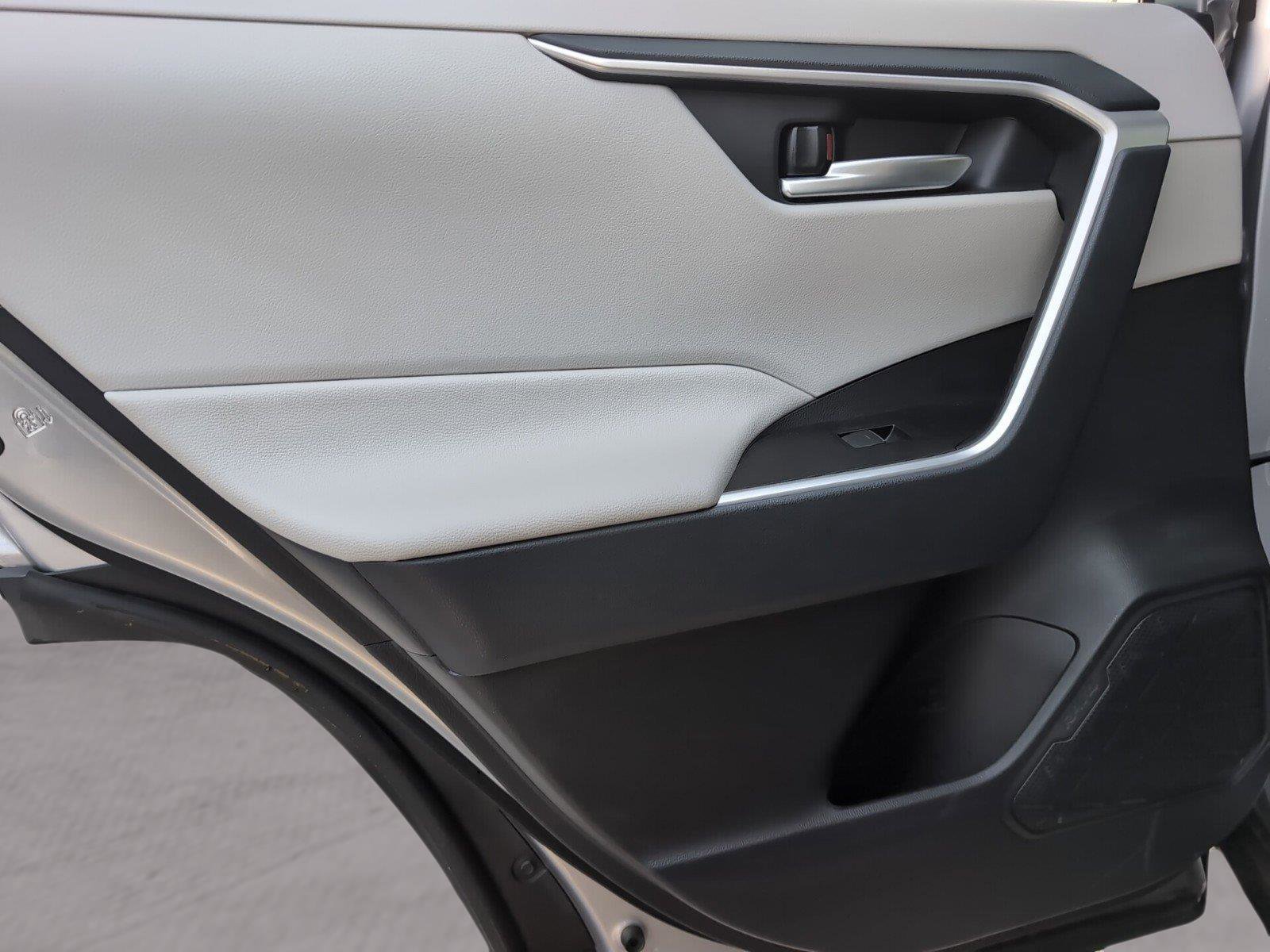 Used 2024 Toyota RAV4 XLE image 30