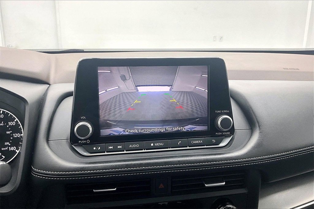 Used 2023 Nissan Rogue SV image 21