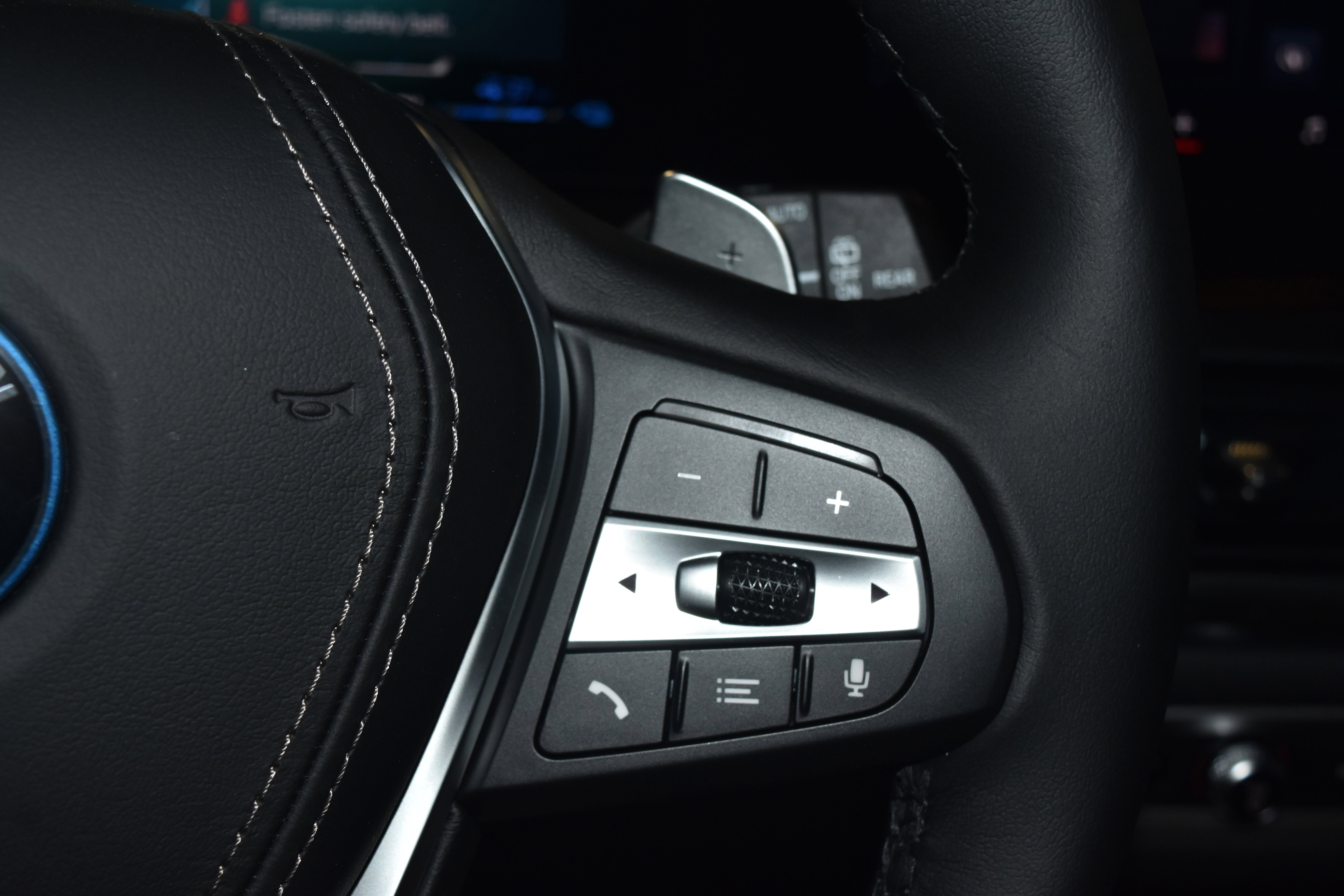 New 2026 BMW X5 xDrive50e w/ Executive Package AWD/4WD image 9