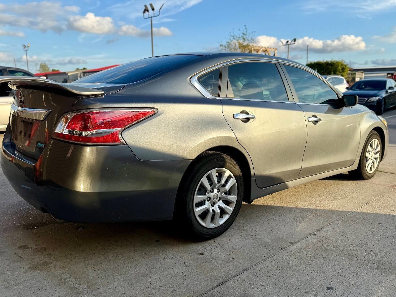 Used 2014 Nissan Altima 2.5 image 9