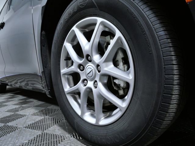 Used 2025 Chrysler Pacifica Select FWD image 2