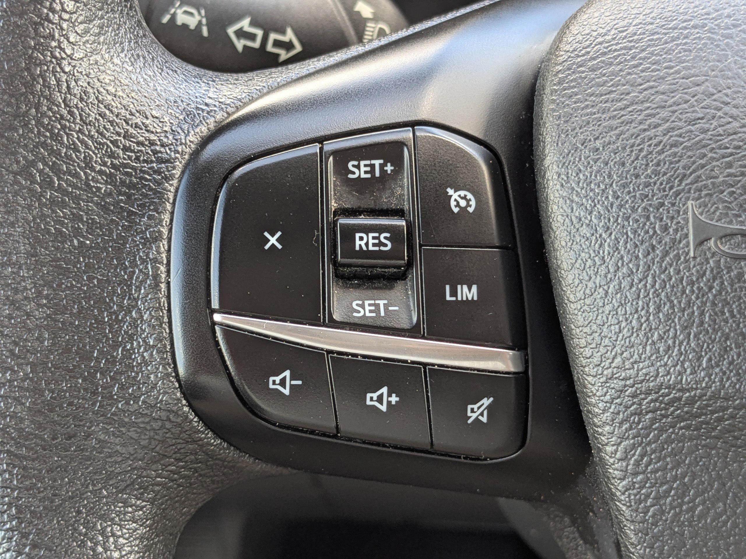 Used 2024 Ford Transit 250 Medium Roof w/ Load Area Protection Package image 29