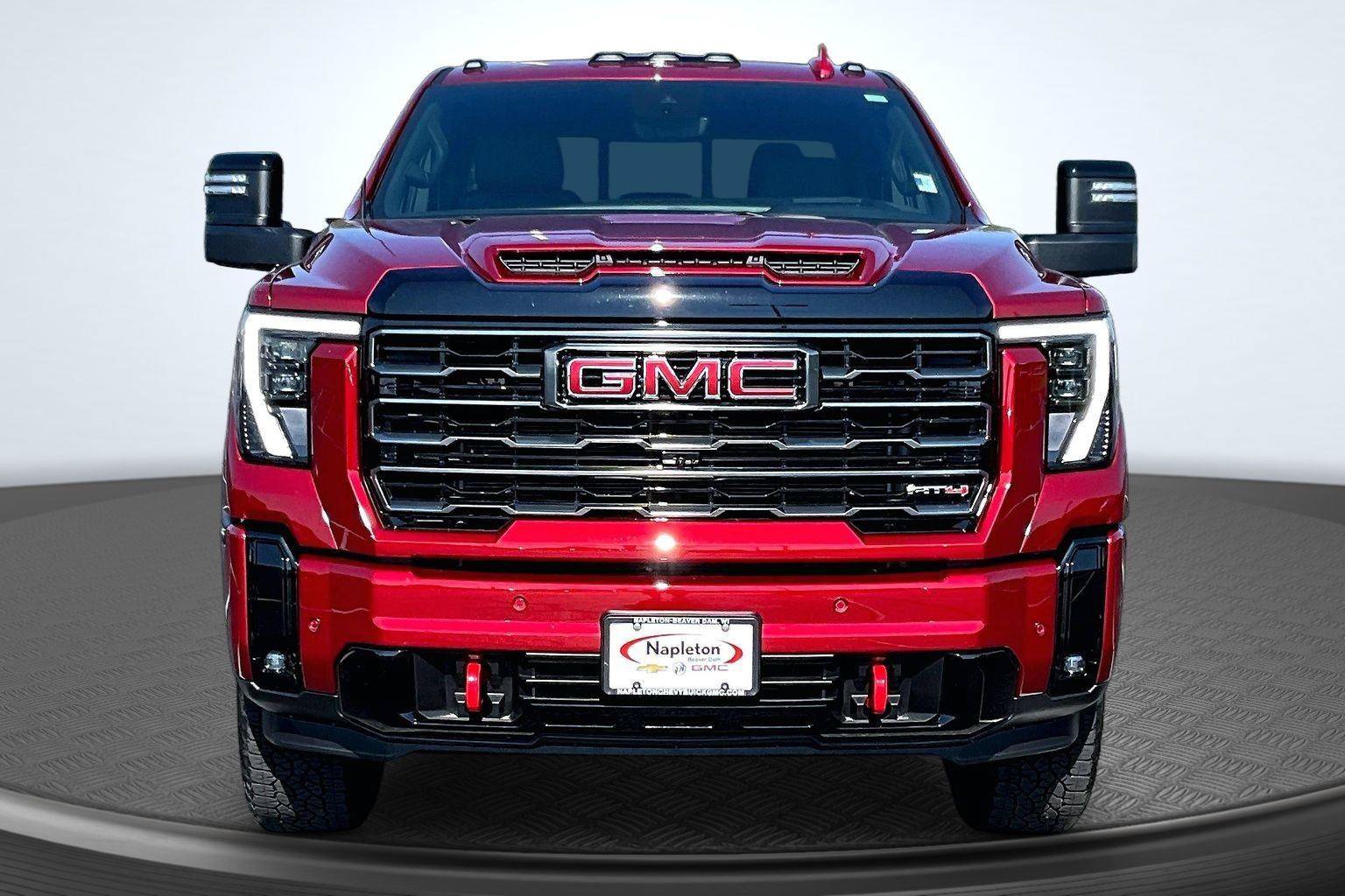 Used 2025 GMC Sierra 2500 AT4 w/ AT4 Premium Plus Package AWD/4WD image 3