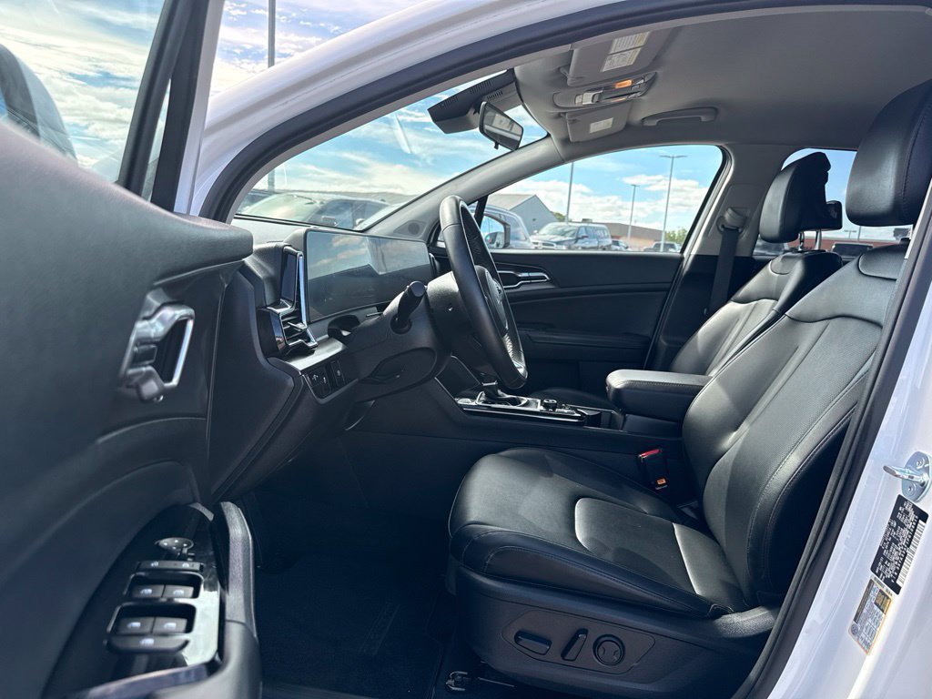 Used 2023 Kia Sportage EX FWD image 5