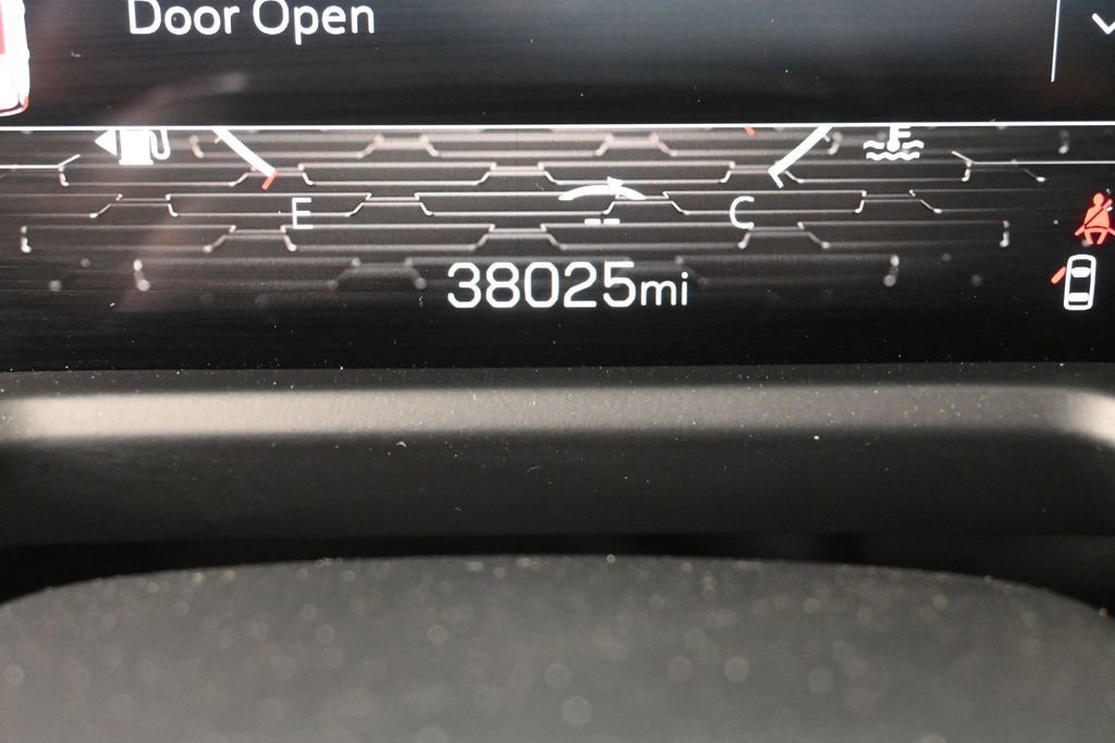 Used 2025 GMC Acadia Elevation FWD image 39