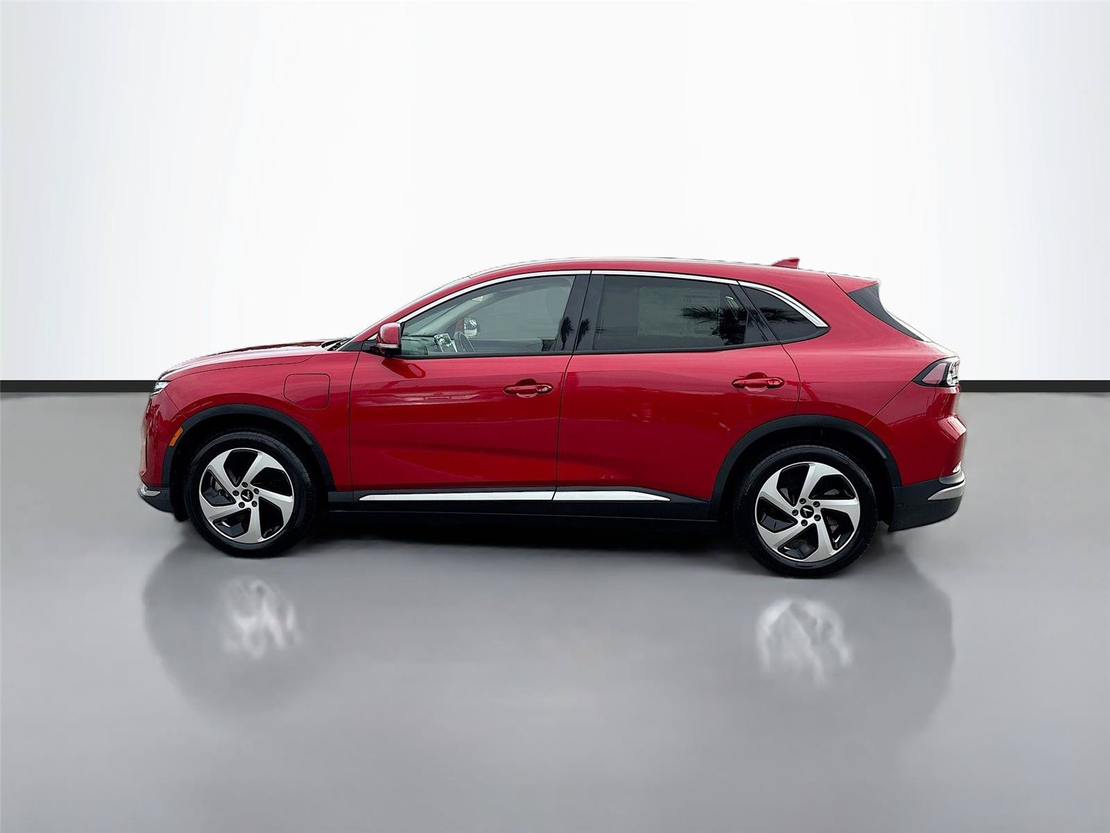 New 2025 VinFast VF 8 Eco AWD/4WD image 4