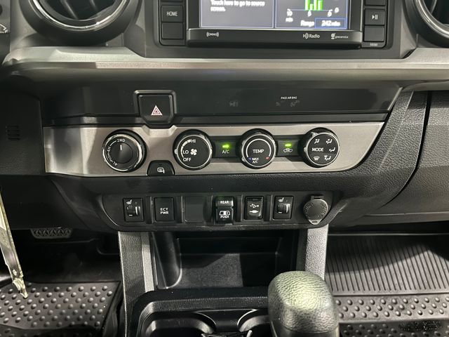 Used 2019 Toyota Tacoma SR5 AWD/4WD image 22
