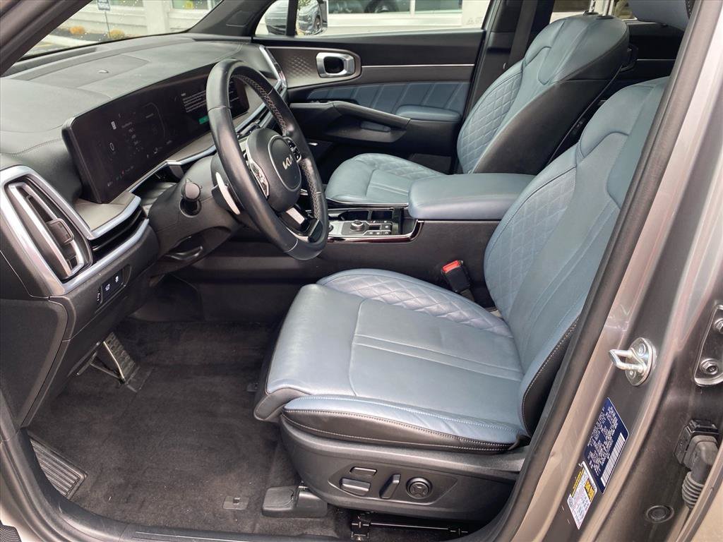 Certified 2025 Kia Sorento SX Prestige AWD/4WD image 10